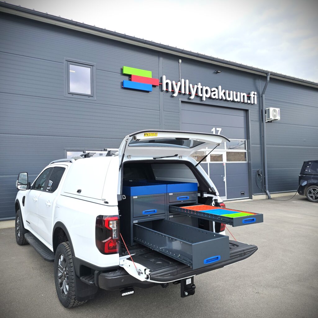 Ford Ranger Double Cab with long drawer system