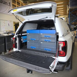 Ford Ranger Double Cab with long drawer system