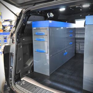 VW ID. Buzz van with 152 cm racking unit including end drawers, height 96 cm, installed in cargo space.