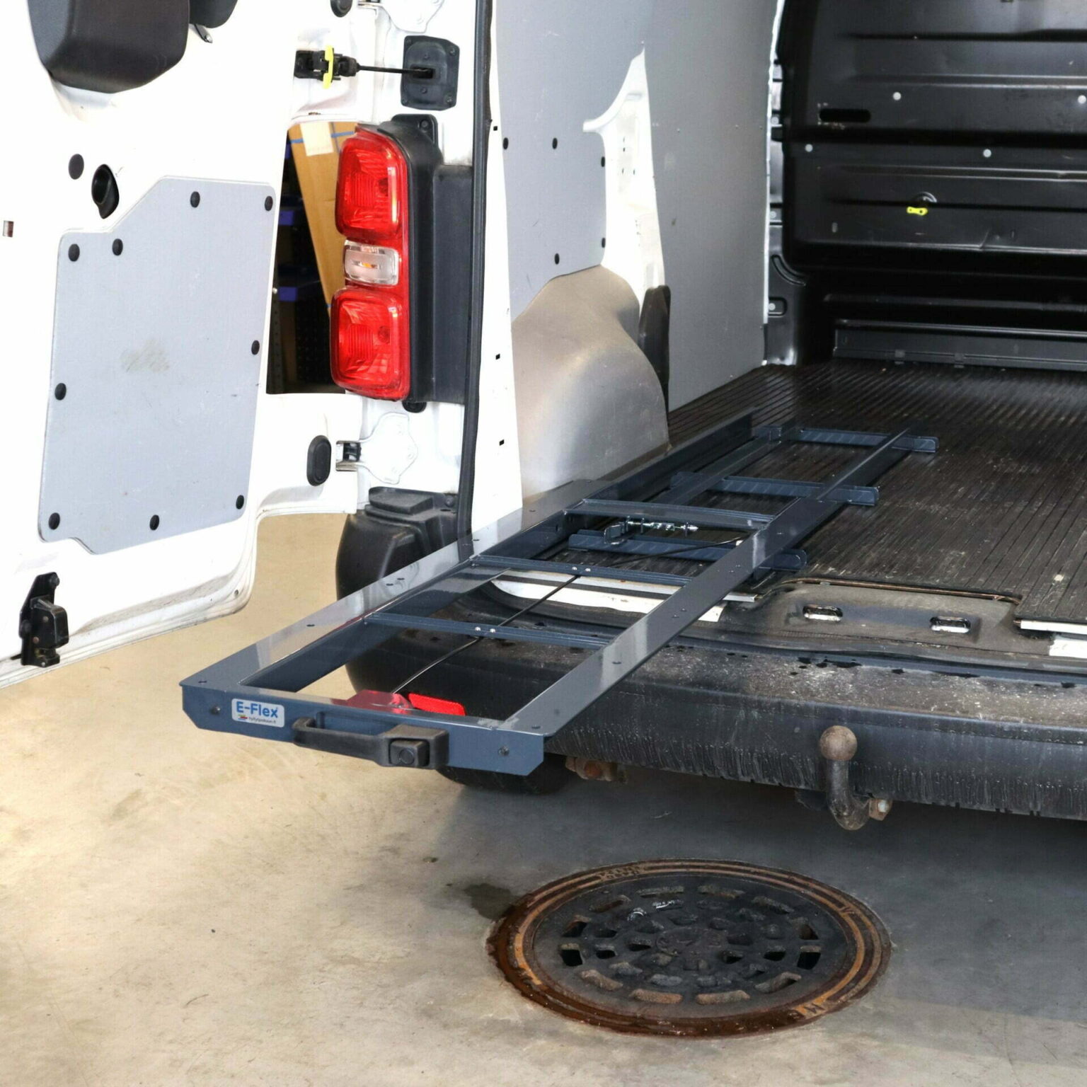 Pull Out Loading Ramp Brackets Pull-out loading platform for van length 1065 mm - Vanshelves.com