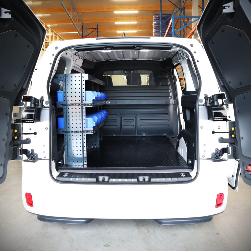 160 cm van shelving unit height 91 cm at Volkswagen ID.Buzz Cargo leht side
