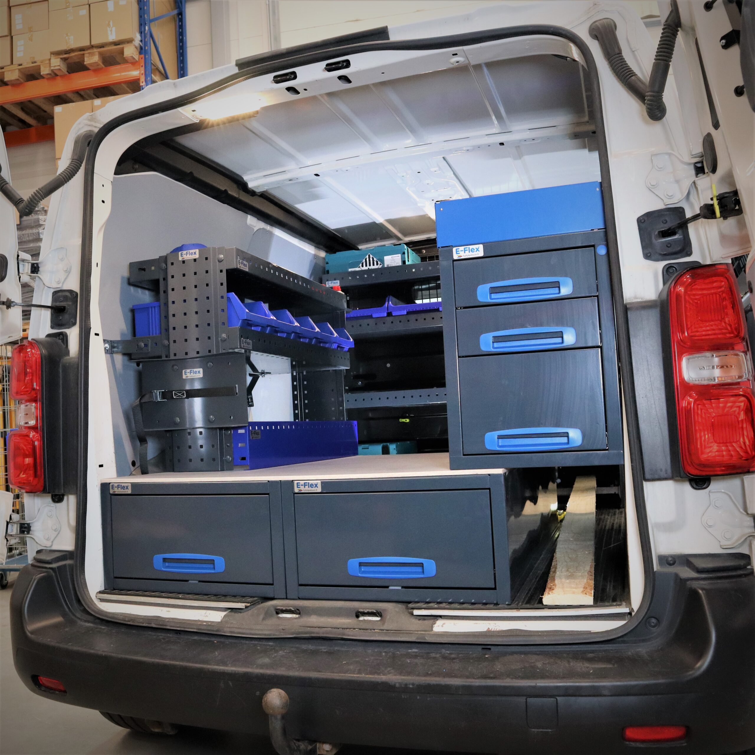 Citroen jumpy van long drawers or Peugeot Expert