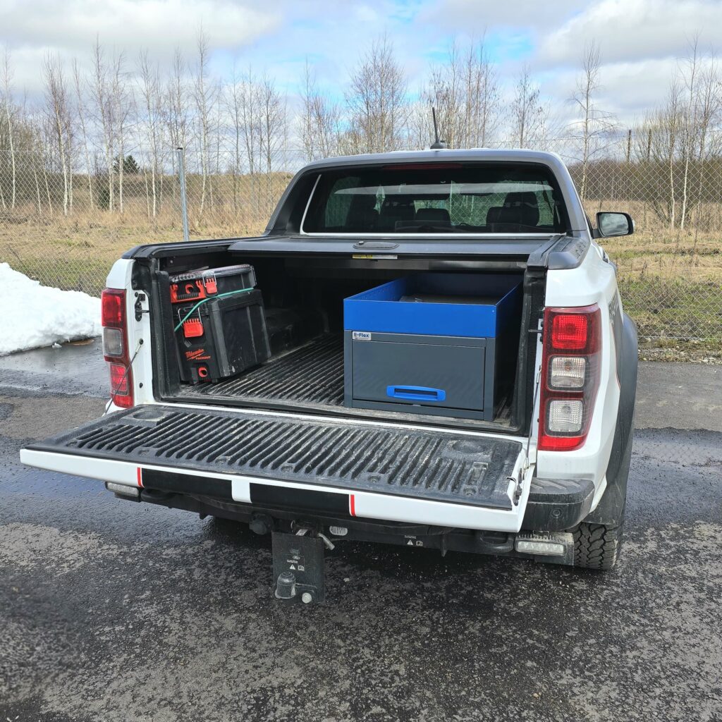 Ford Ranger med långa utdragslådor för pick-up