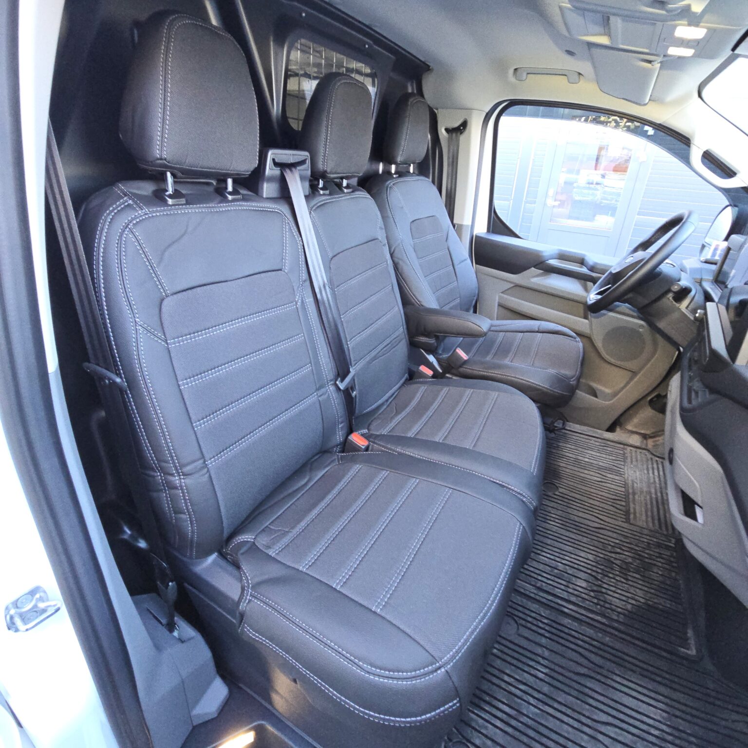 Ford Transit Custom seat covers for front seats protecting against wear and dirt