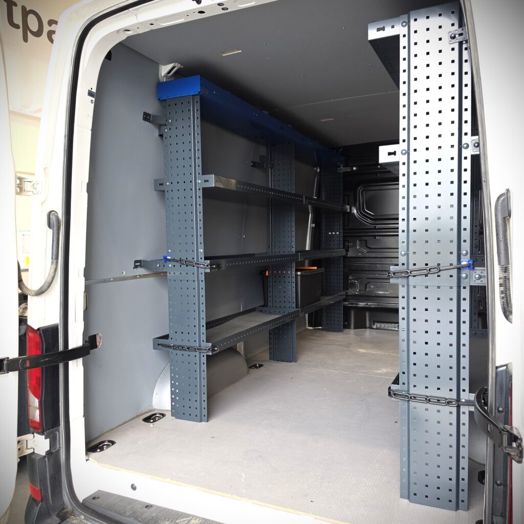 VW Crafter open shelving