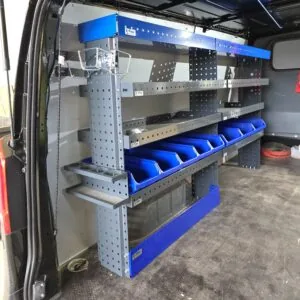 200 cm van shelf mb vito a3 boot left side wall. The shelf has been completed with takeaway boxes and other van shelf accessories.
