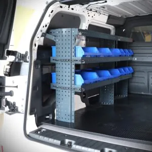 160 cm pakettiauton hylly Volkswagen ID Buzz Cargon vasemmalla sivuseinällä